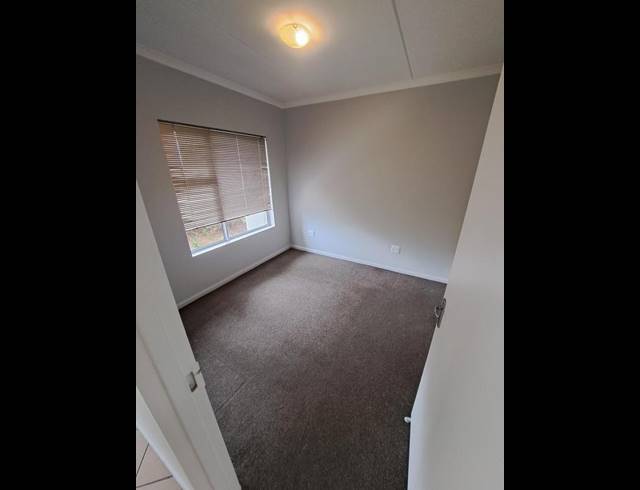 2 BEDROOM PROPERTY TO RENT IN BUH-REIN